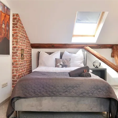 Апартаменты Gemuetliche, Zentrale Und Schoene Loft Im Dachgeschoss Бамберг