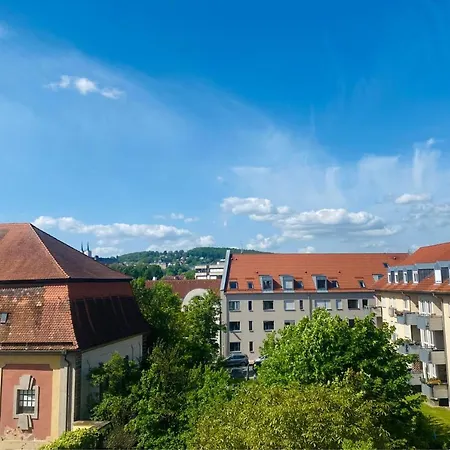 Gemuetliche, Zentrale Und Schoene Loft Im Dachgeschoss