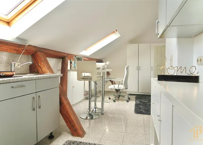 Gemuetliche, Zentrale Und Schoene Loft Im Dachgeschoss *