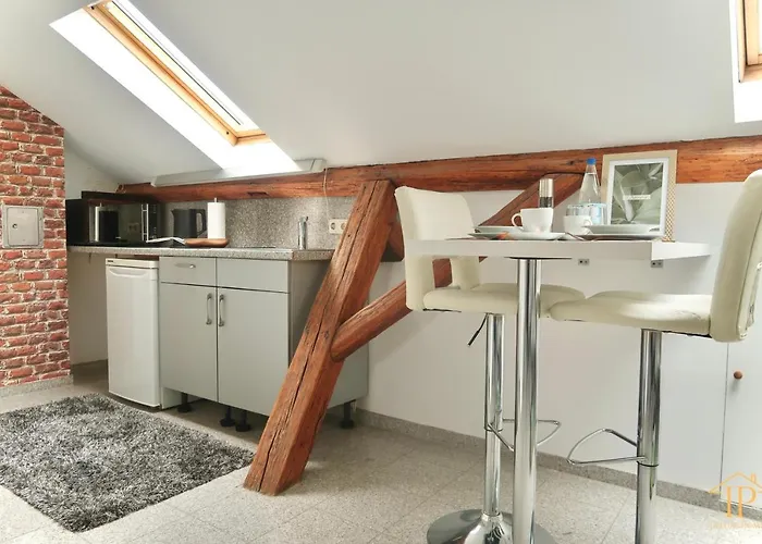 Gemuetliche, Zentrale Und Schoene Loft Im Dachgeschoss באמברג