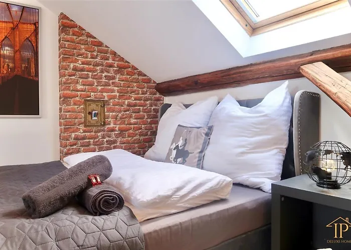 Gemuetliche, Zentrale Und Schoene Loft Im Dachgeschoss דירה